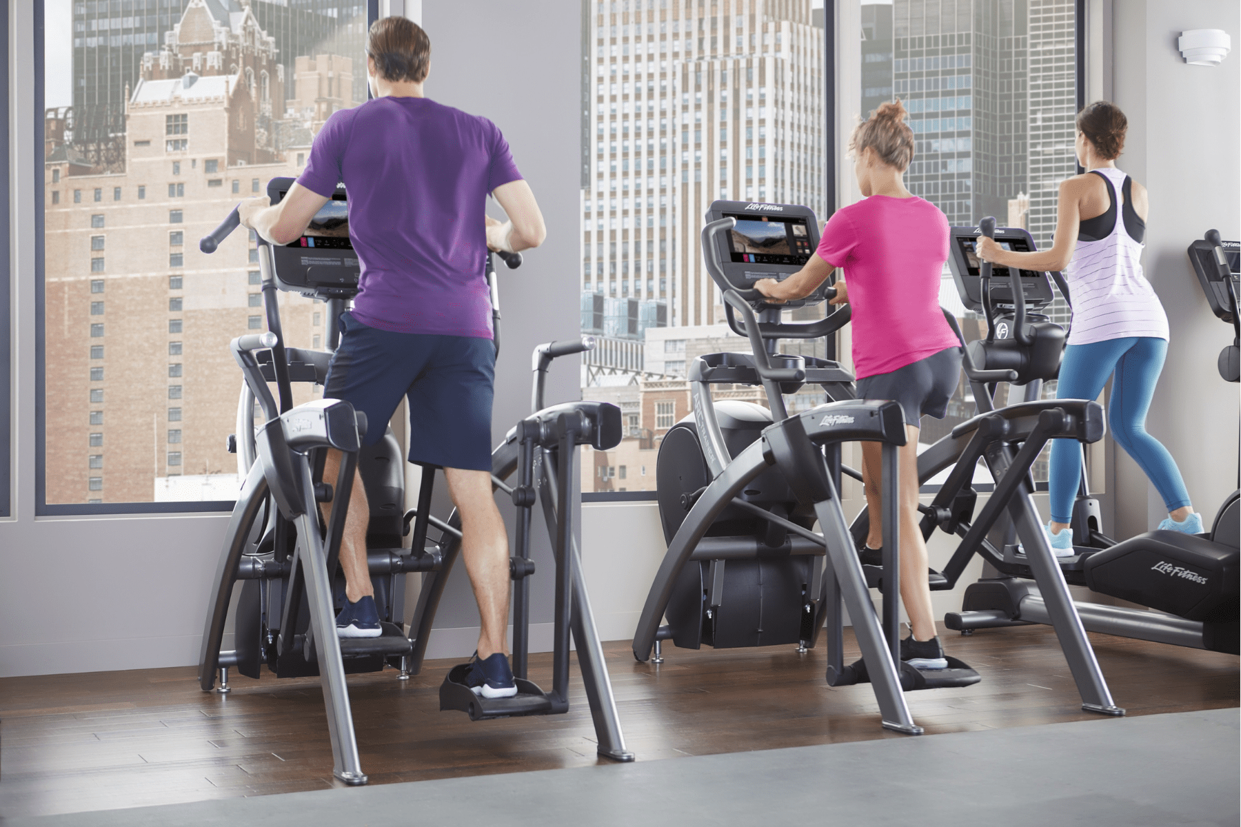 12 Leading Digital Fitness Center Equipment for Your Gym