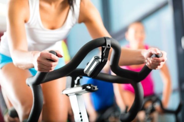 girl-using-cycling-equipment